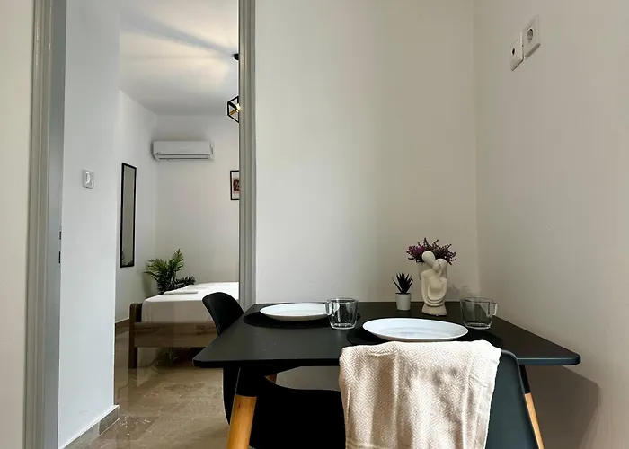 El Greco In Town, Near The & Port - No 5