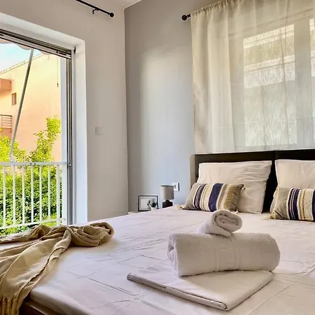 Apartment Brand New In For 2 People '5' *
